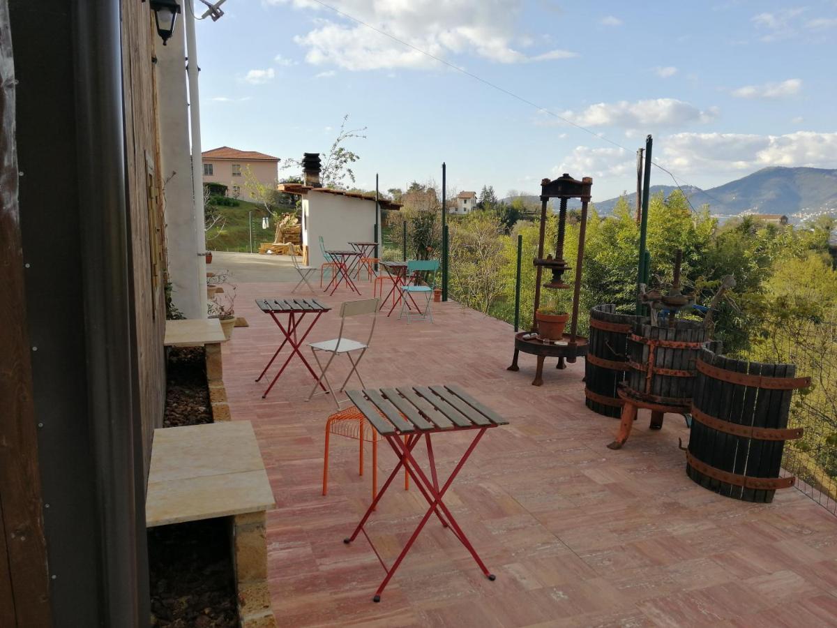 Gasthaus In Campagna La Spezia Exterior foto