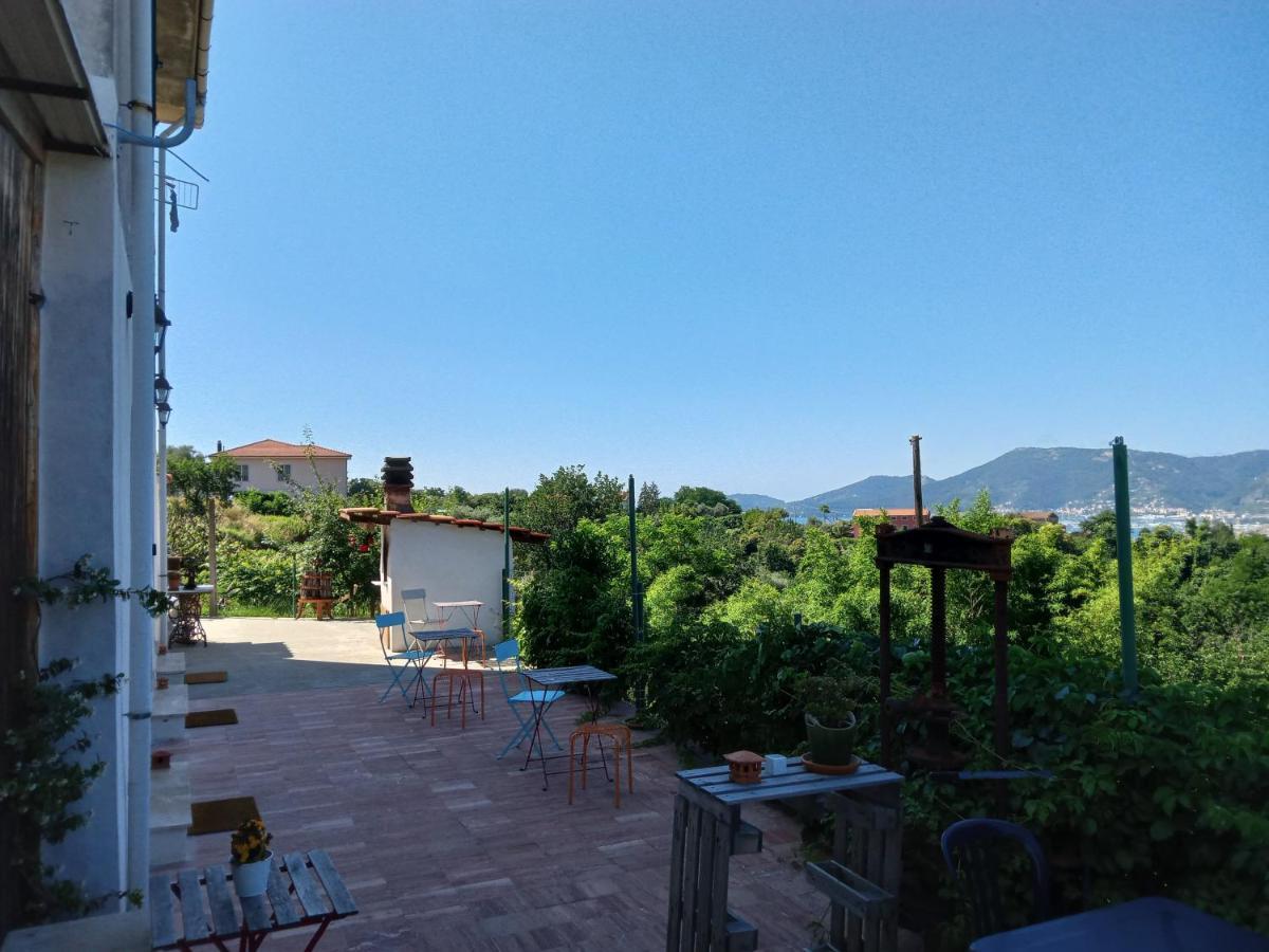 Gasthaus In Campagna La Spezia Exterior foto